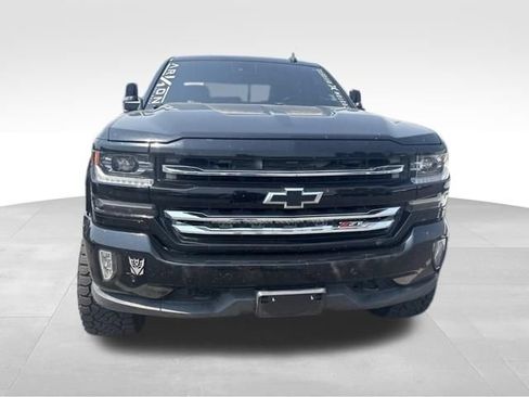 Used 2017 Chevrolet Silverado 1500 LTZ Z71 w/ LTZ Plus Package AWD/4WD image 4