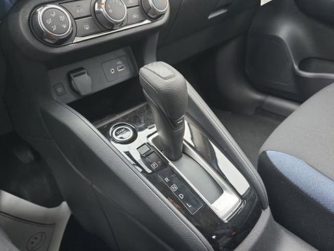 New 2025 Nissan Versa SV w/ Trunk Package FWD image 23