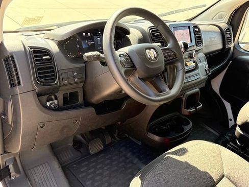 Used 2025 RAM ProMaster 2500 w/ U-Haul Equipment Group FWD image 11