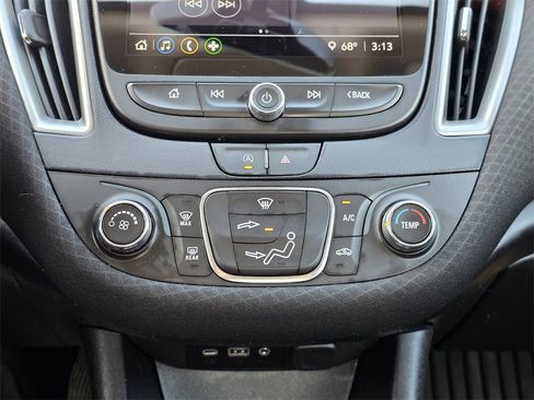 Used 2022 Chevrolet Malibu RS image 14