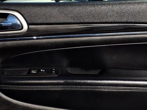 Used 2020 Jeep Grand Cherokee Limited w/ Luxury Group II image 23