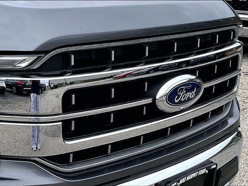 Used 2021 Ford F150 Lariat w/ Equipment Group 502A High AWD/4WD image 30