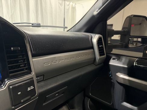 Used 2022 Ford F350 Platinum AWD/4WD image 22
