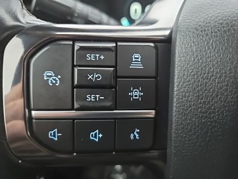 Used 2022 Ford Expedition Platinum AWD/4WD image 15