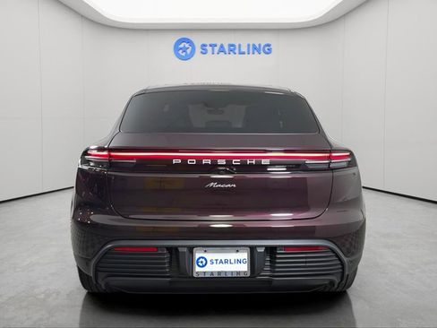 Used 2025 Porsche Macan Electric w/ Premium Package RWD image 7