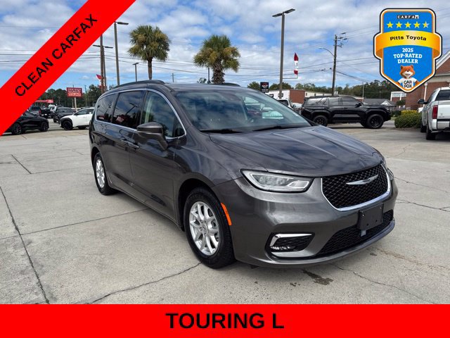 Used 2022 Chrysler Pacifica Touring-L FWD image 3