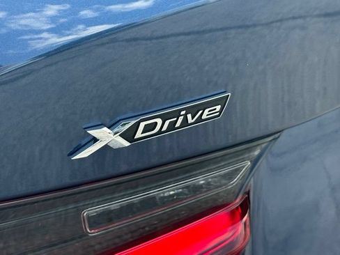 Used 2022 BMW 330i xDrive Sedan w/ Premium Package 2 AWD/4WD image 11