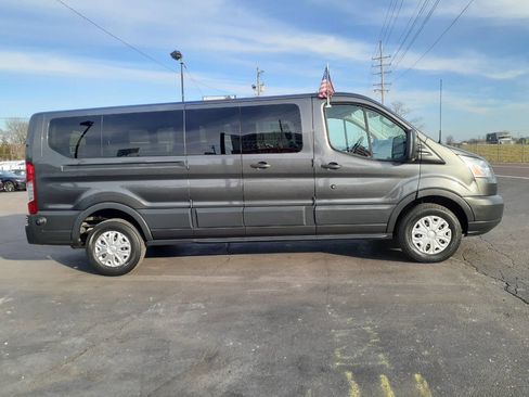 Used 2016 Ford Transit 350 XLT image 5