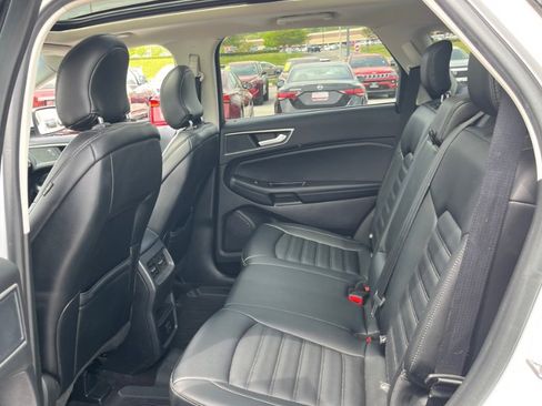 Used 2019 Ford Edge SEL w/ Equipment Group 201A image 14