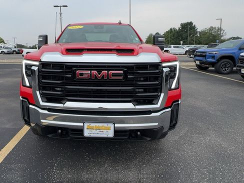 Certified 2024 GMC Sierra 2500 Pro AWD/4WD image 9
