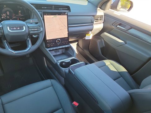 New 2026 GMC Terrain AT4 w/ Convenience Package III image 19