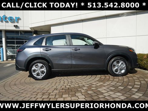 Used 2023 Honda HR-V LX image 2