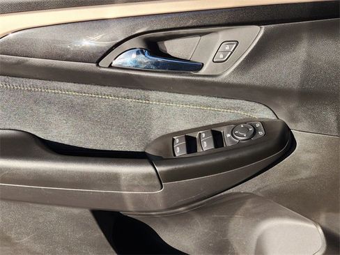 Used 2025 Chevrolet TrailBlazer ACTIV image 24