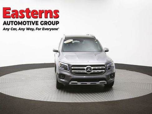 Used 2021 Mercedes-Benz GLB 250 4MATIC w/ Premium Package image 52
