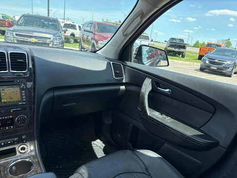 Used 2011 GMC Acadia Denali AWD/4WD image 24