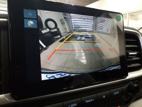 New 2026 Hyundai Venue SEL image 9