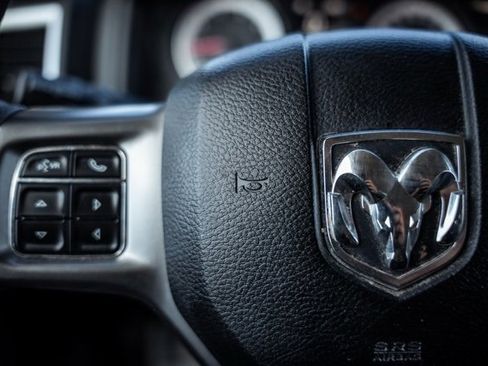 Used 2024 RAM 1500 Classic SLT image 17