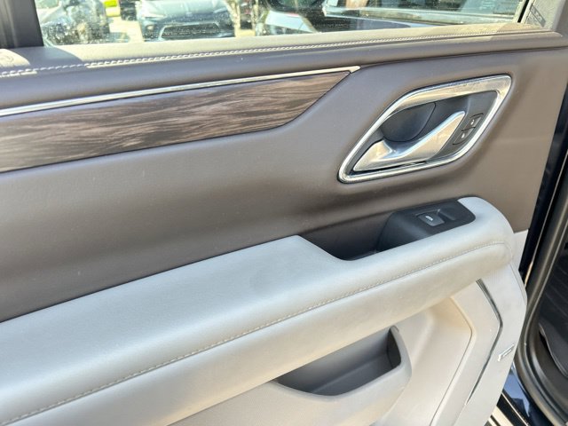 Used 2022 Chevrolet Tahoe Z71 w/ Luxury Package AWD/4WD image 22