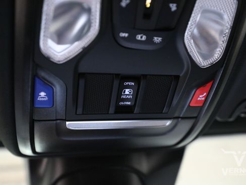 New 2026 RAM 3500 Tradesman AWD/4WD image 25