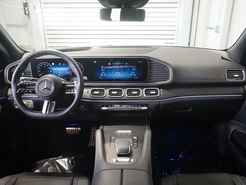 Certified 2024 Mercedes-Benz GLS 450 4MATIC image 15