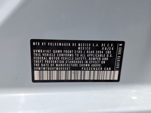 Used 2026 Volkswagen Jetta SE FWD image 37