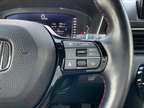 Used 2025 Honda Pilot Black Edition image 34