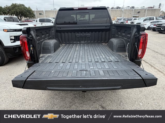 Used 2026 GMC Sierra 1500 SLT AWD/4WD image 36