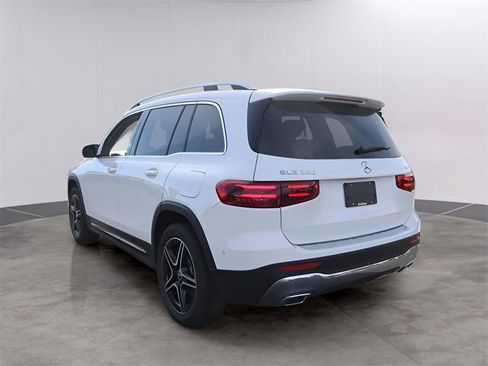 New 2026 Mercedes-Benz GLB 250 4MATIC image 5