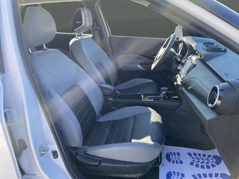 Used 2023 Nissan Kicks SR w/ SR Premium Package image 36