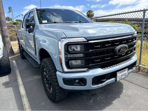 Used 2024 Ford F250 Lariat w/ Lariat Ultimate Package AWD/4WD image 3
