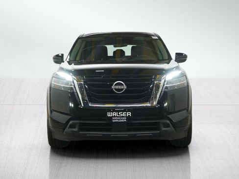 Used 2022 Nissan Pathfinder S AWD/4WD image 8