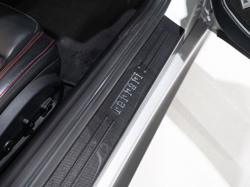 Used 2015 Ferrari F12 Berlinetta image 20