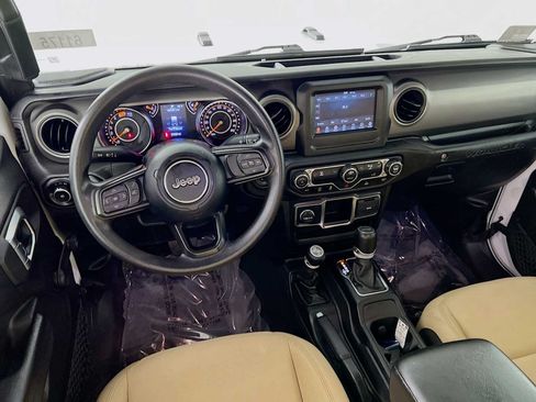 Used 2022 Jeep Wrangler Unlimited Sport AWD/4WD image 22