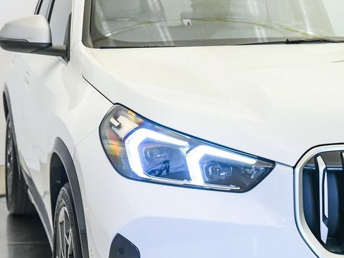 Certified 2023 BMW X1 xDrive28i w/ Convenience Package AWD/4WD image 9