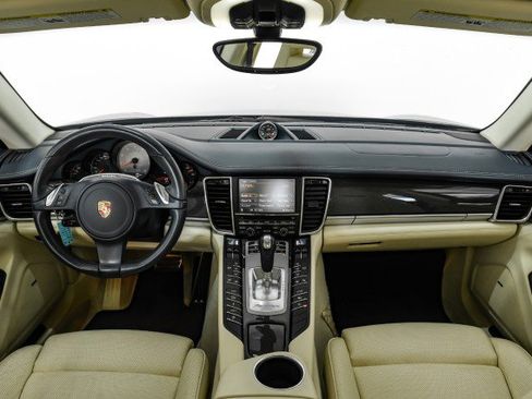 Used 2011 Porsche Panamera 4S image 12