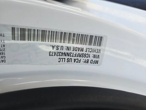 Used 2022 RAM 1500 Big Horn AWD/4WD image 40