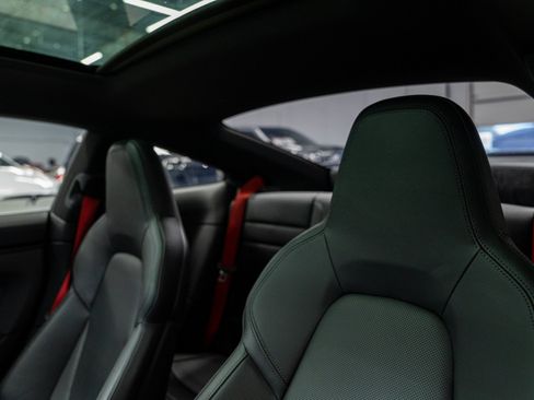 Used 2024 Porsche 911 Carrera T RWD image 17