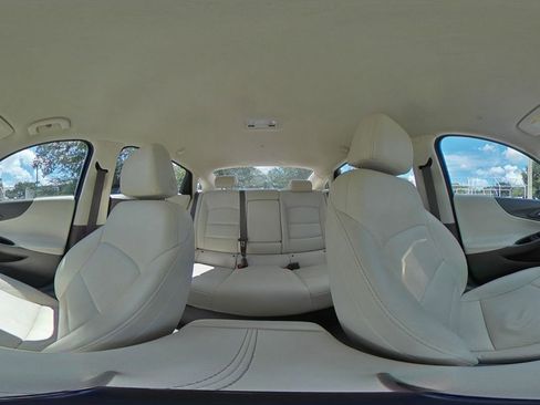 Used 2024 Chevrolet Malibu LT image 36