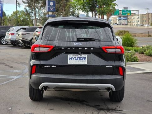 Used 2023 Ford Escape Active image 6