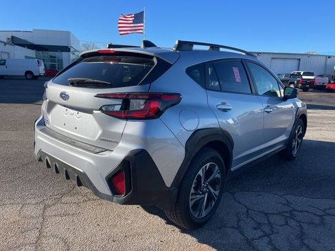 Used 2024 Subaru Crosstrek 2.0i Premium w/ Popular Package #4 image 5