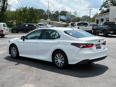 Used 2021 Toyota Camry LE w/ Audio Upgrade Package FWD image 28