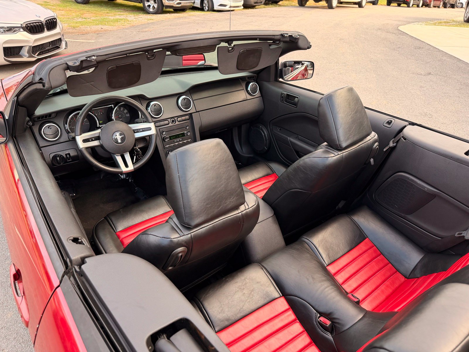 Used 2006 Ford Mustang Convertible RWD image 21