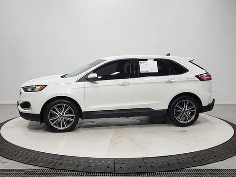 Used 2021 Ford Edge Titanium FWD image 4
