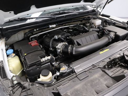 Used 2025 Nissan Frontier S image 14