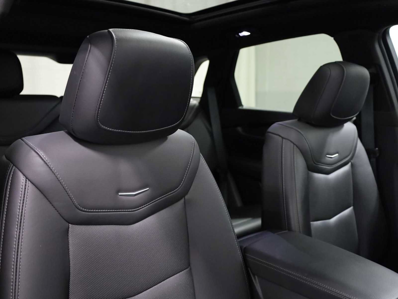 Used 2023 Cadillac XT5 Sportv w/ LPO, Floor Liner Package AWD/4WD image 21