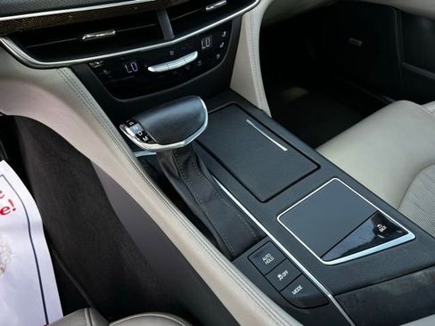 Used 2016 Cadillac CT6 Luxury image 39