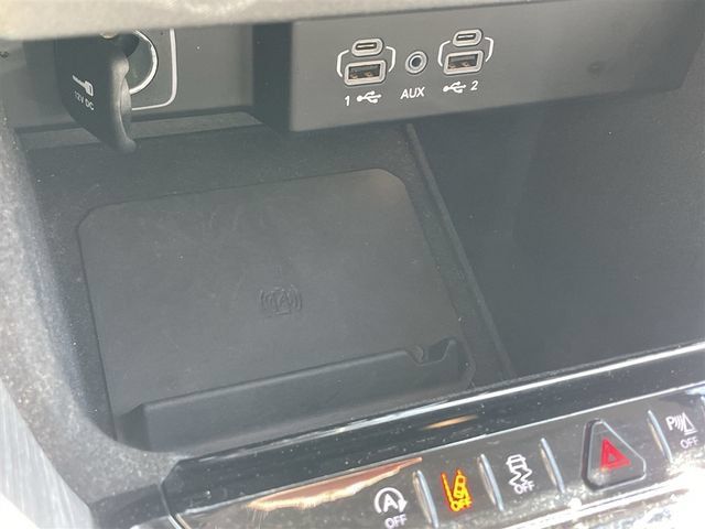 Used 2024 Jeep Wagoneer Series II AWD/4WD image 44