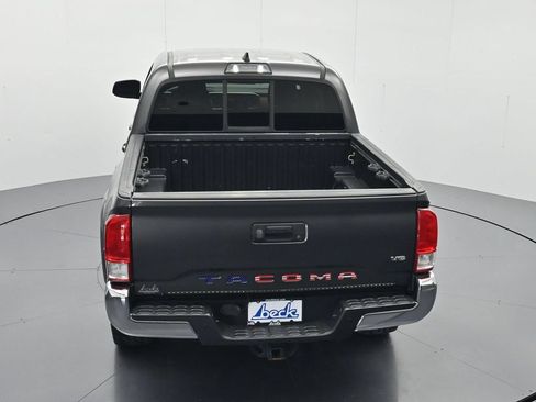 Used 2017 Toyota Tacoma SR5 w/ Tow Package RWD image 32