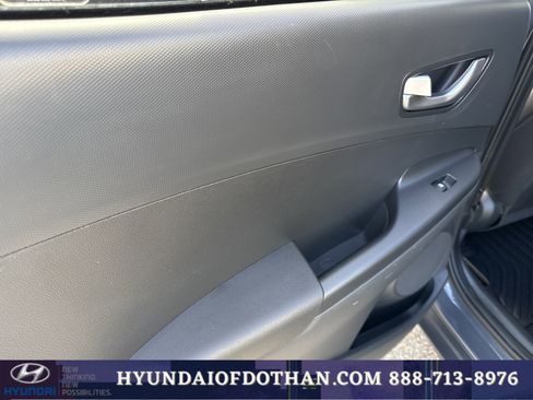 Certified 2023 Hyundai Kona SEL w/ Convenience Package FWD image 11