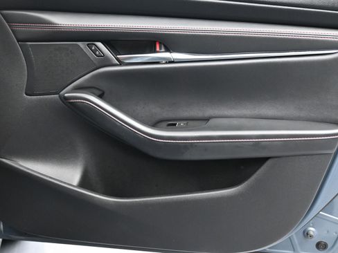 Used 2024 MAZDA MAZDA3 s image 13